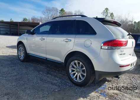 2013 Lincoln Mkx z USA, uszkodzony, nr VIN 2LMDJ6JK9DBL23534